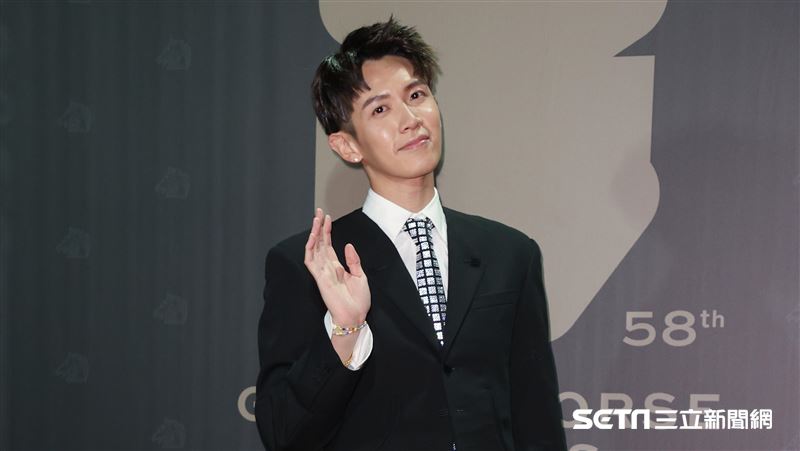 柯震東拚紅毯第一帥　夜奔狂練大肌肌