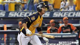 ▲台灣大賽G1中信兄弟外野手岳政華。（圖／記者劉彥池攝影）