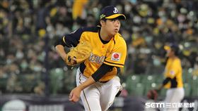 ▲台灣大賽G2中信兄弟先發投手呂彥青。（圖／記者劉彥池攝影）