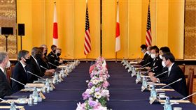 美國日本外長、防長舉行「2+2會談」。（圖／翻攝自茂木敏充推特）