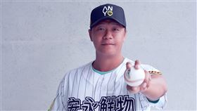 倪福德加盟安永鮮物擔任投手教練。（圖／安永鮮物提供）