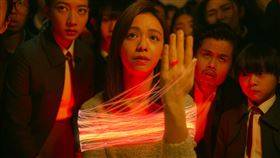 電影《月老》綁紅線。（圖／ifilm傳影互動提供）