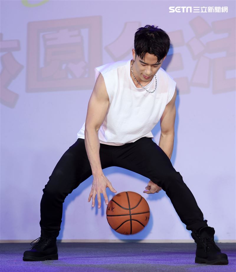 JR紀言愷出席哈福高中超Young運動會。（記者邱榮吉/攝影）