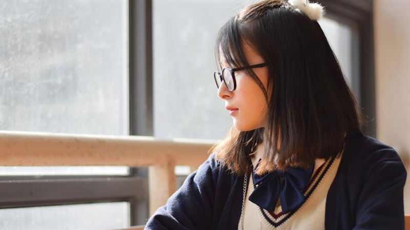 花蓮某國小林姓代理老師入職不到一個月,就開始偷拍女學生,案件曝光遭收押至今。(示意圖/pixabay)