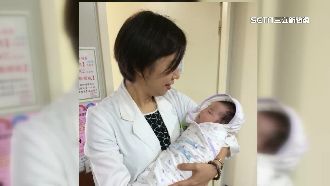 林靜儀掃街遇地方媽媽：女兒妳接生的