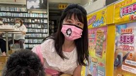 高嘉瑜發口罩。（圖／翻攝自高嘉瑜臉書）