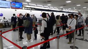 讓日人花大錢體驗類出國遊台灣 觀光局擬再辦 觀光局東京事務所3日首度在東京成田機場舉辦類出國遊台灣的活動，反應相當好，也計劃下一波6月5日在東京羽田機場舉辦。中央社記者楊明珠千葉攝 110年4月6日