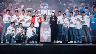 全明星籃球賽攻蛋　錢薇娟現身任球評