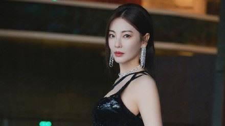 星女郎曬超狂馬甲線　遭網友抓包修圖