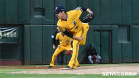 台灣大賽G3中信兄弟先發投手鄭凱文。（圖／記者王怡翔攝影）