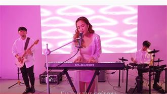 陽帆愛女性感戰服嗨唱　放送邪惡視角