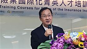 保險業新南向　保發董座喊進越南保發中心董事長桂先農表示，整體保險業設有36處海外據點，相對銀行業、證券業動輒數百家的規模，保險業海外擴展空間很大，尤其，越南是值得保險業拓展的市場。中央社記者蔡怡杼攝　106年8月15日