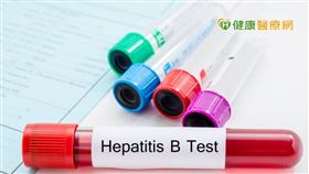 根據衛生福利部公布的最新108年國人死因統計報告，肝癌共造成7881人死亡，其中約7成與B型肝炎有關。相當於每年有超過5千人因B肝導致的肝癌失去生命。