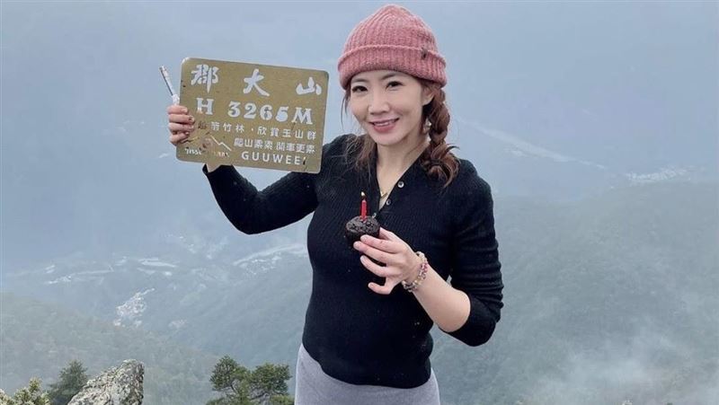 謝忻發文苦喊每天飽受「虐待」到手抖