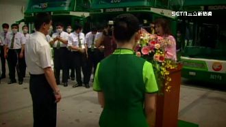 阿羅哈董座傳奇人生　野雞車妹成富婆