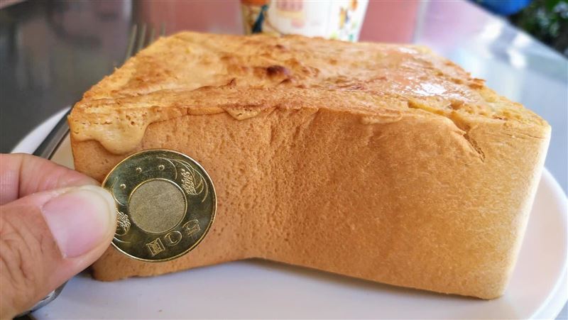 早餐點厚片　一上桌嚇壞：免吃午餐了