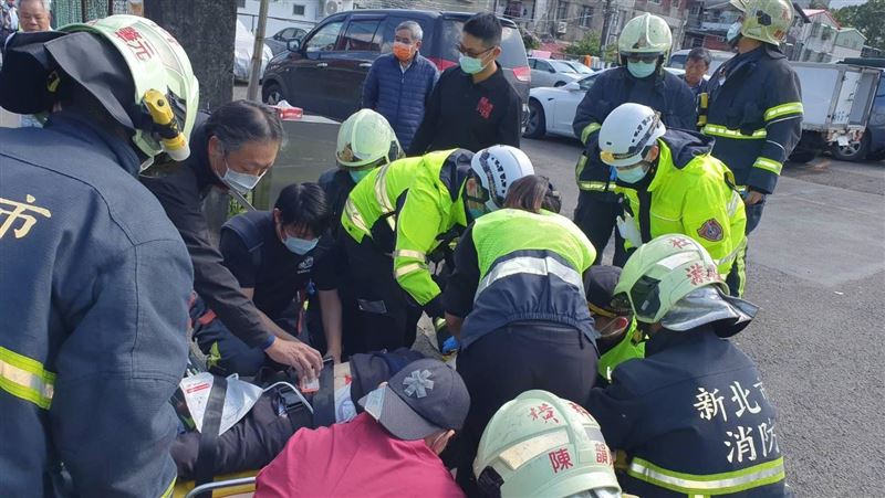 新／汐止單車轎車擦撞！騎士昏迷送醫
