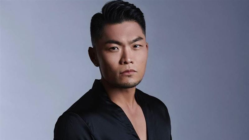 曬妻認證性感部位　李玖哲跨年藏驚喜