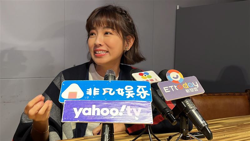 米可白打AZ首露面　爆傳遺囑給媽
