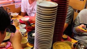 台中壽司郎,賴鮭魚肚(圖/記者陳佳鈴)