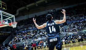 台啤英熊隊長蔣淯安以大號絕殺三分球收下比賽勝利。（圖／台啤英雄提供）