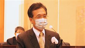 彰化縣副縣長兼任消防局代理局長  赴議會備詢彰化縣副縣長林田富兼任消防局代理局長，2日前往議會備詢，多名議員針對林田富兼任消防局長提出質疑，不過林田富答詢時未正面回應議員們關切有無消防專業的議題。中央社記者吳哲豪彰化攝  110年12月2日