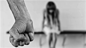 消防局,新竹縣,小隊長,惡狼,色狼,少女