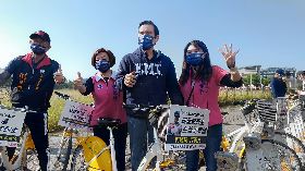 馬英九鳳山騎單車宣講公投