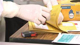 誆黃卡遺失補辦闖關 夫妻檔共打8劑疫苗