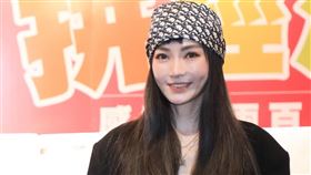 台中市長盧秀燕與活動代言人謝金燕，共同抽出兩名百萬現金獎得主。（圖／翻攝自台中市政府官網）