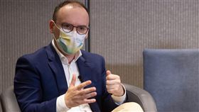 中國經貿施壓  立陶宛友台主席：當然不退縮面對中國試圖以經貿手段影響立陶宛內政，立陶宛國會友台小組主席馬爾德基斯（Matas Maldeikis）接受中央社專訪強調，立陶宛當然不會退縮。中央社記者謝佳璋攝  110年12月5日