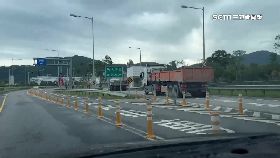 Y搶砂石輾人1800