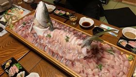 日本超狂鰤魚生魚片擺盤（圖／翻攝自@climaxxxxxxxx推特）