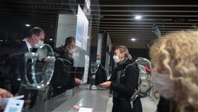 法國,新冠肺炎,口罩,學生,社交距離,變異株
https://www.facebook.com/JCastexPM/photos/432052505235124