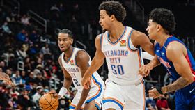 ▲亞歷山大（Shai Gilgeous-Alexander）砍30分，雷霆送給活塞9連敗。（圖／翻攝自雷霆推特）