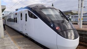 ▲台鐵新購EMU3000型城際列車即將正式投入營運，今（8）日試乘的台東鄉親均很滿意（圖／交通部提供）