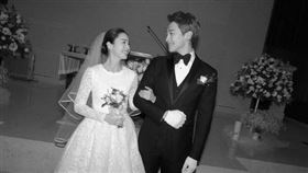 Rain與金泰希於2017年結婚。(圖/RAINCOMPANY)
