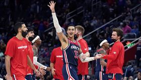 ▲庫茲馬（Kyle Kuzma）投進致勝三分球。（圖／美聯社／達志影像）