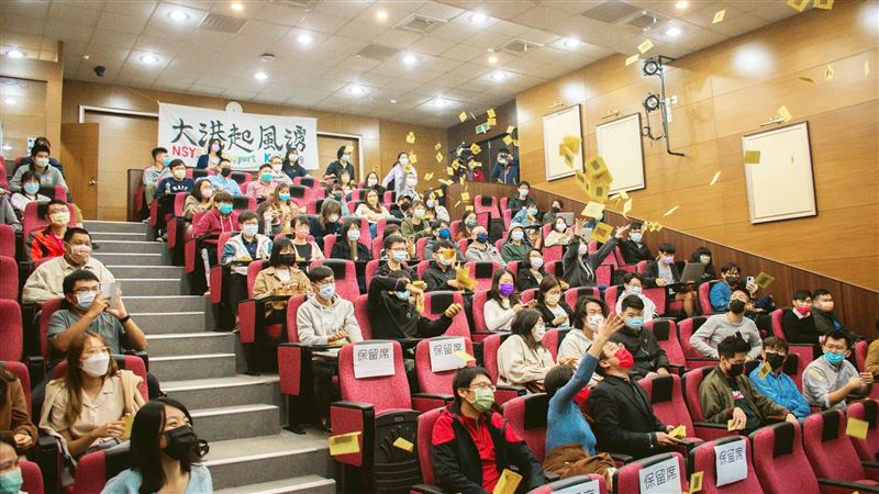 宣講現場灑冥紙　林昶佐：不是來演出