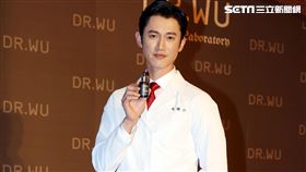 吳慷仁出席保養品活動。（記者邱榮吉/攝影）