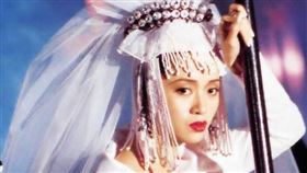 已故香港巨星、天后梅艷芳/微博