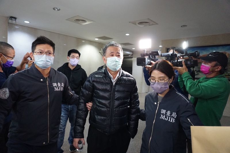 瑞軒科技爆內線　董座一家全獲交保