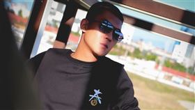 鳳梨（圖／翻攝自鳳梨臉書）