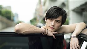 《不想一個人》范少勳、莫允雯。（圖／牽猴子提供）