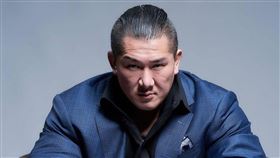 館長打高端，喊話粉絲「別牽拖我喔！自己選擇」（圖／翻攝自飆悍臉書）