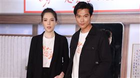 「當男人戀愛時」男女主角邱澤、許瑋甯。（記者邱榮吉/攝影）