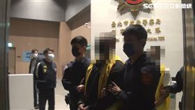 竹聯幫雷堂黃姓兄弟檔替人處理債務糾紛，甚至在對方前往醫院就醫時當街攔車。 翻攝