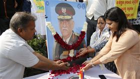 印度國防參謀長拉瓦特（Bipin Rawat）墜機身亡。（圖／美聯社／達志影像）