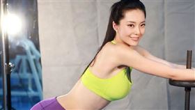  ▲艾尚真擁有傲人的身材和漂亮的臉蛋。（圖／翻攝自艾尚真IG）