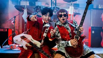 黃明志「揪你出去玩」又諷中國產病毒